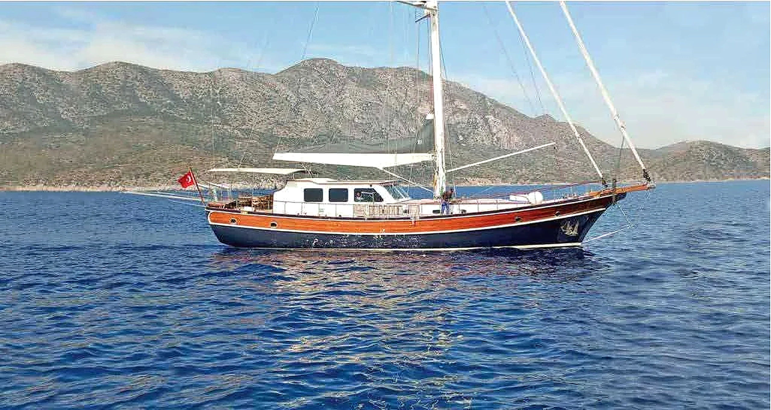 Carpe Diem Coral 24m Lüks Gulet Charter Bodrum Koylarında Demirde in Bodrum